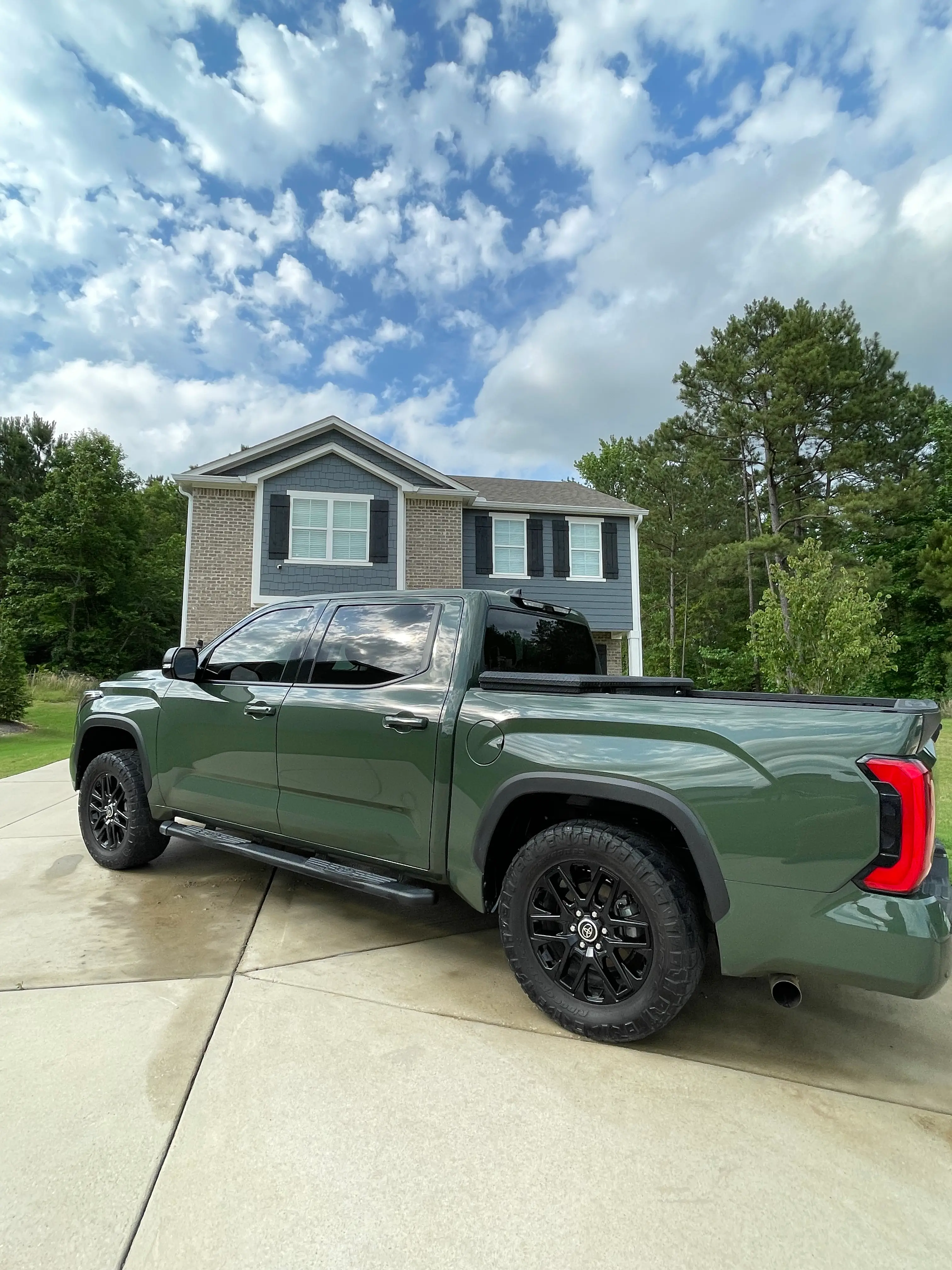 Green Toyota – Exterior Detail
